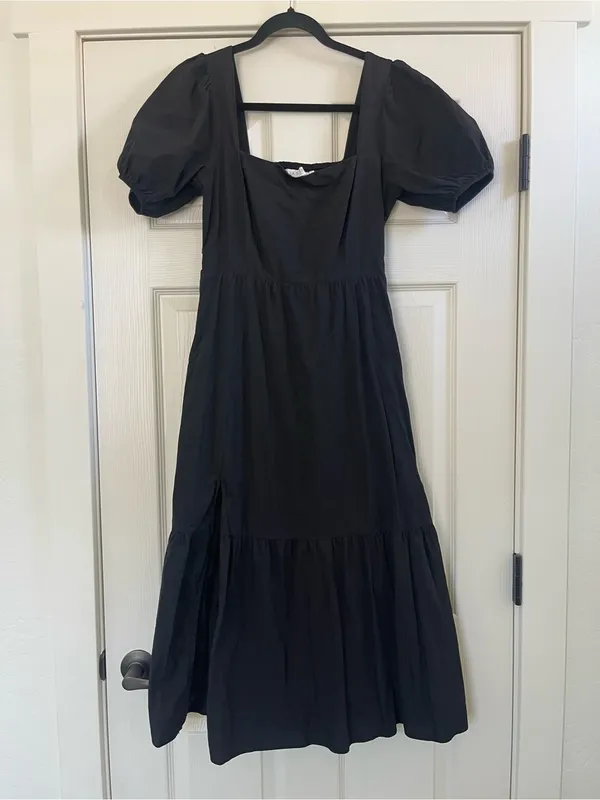 Women’s ASTR the Label Poplin Puff Sleeve Tiered Midi Dress Black Size M - Image 3