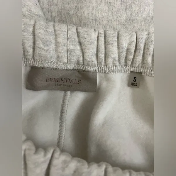NWT Essentials Fear Of God Essentials Light Oatmeal Sweatpants Size S - Image 9