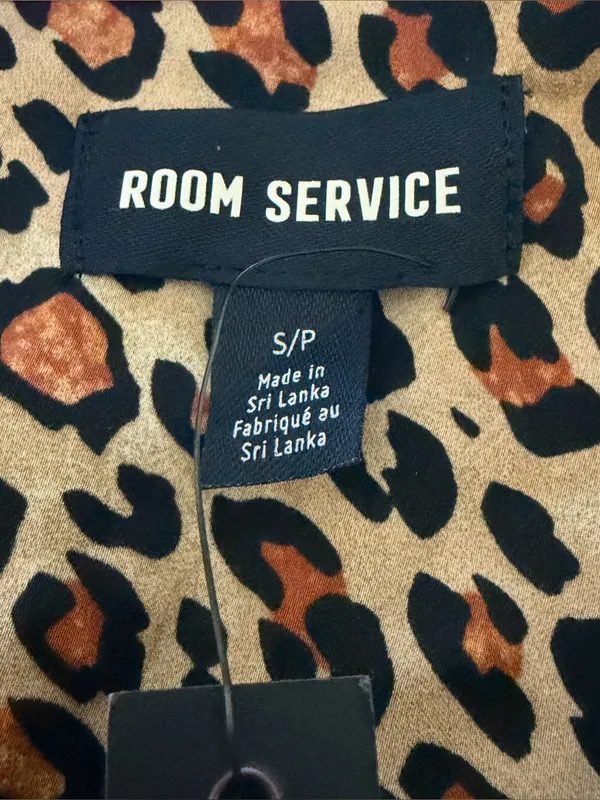 Room Service Leopard Print Pajama Top Small NWT - Image 4