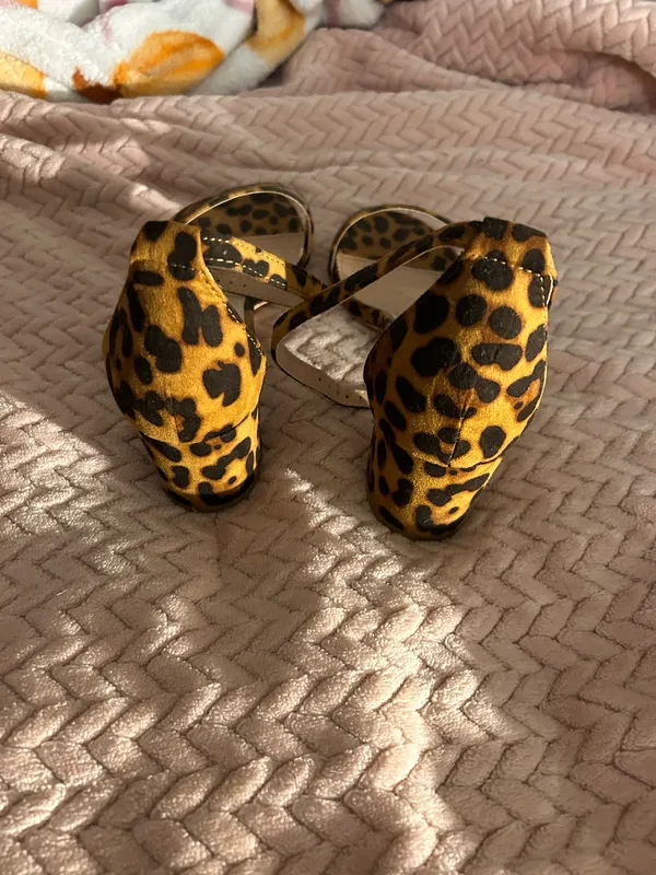& Other Stories 2 inch cheetah heels - Image 3