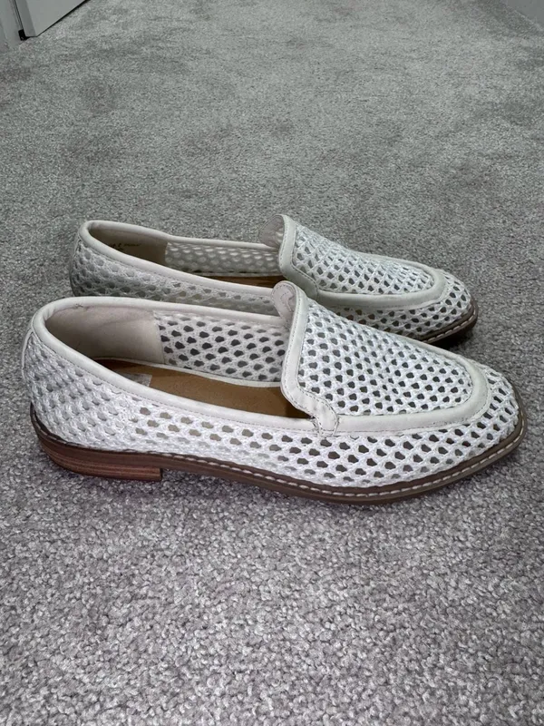 Dolce Vita White Woven Mesh Slip-On Loafers - Image 4