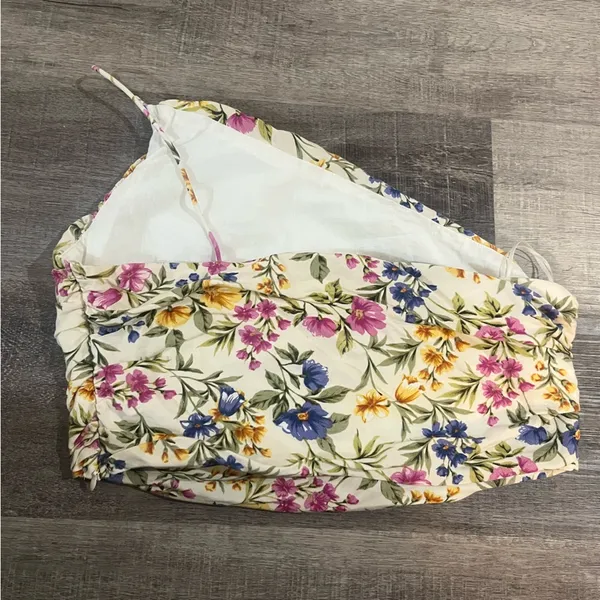 EN SAISON Anthropologie Valeria One Shoulder Crop Top - Image 4