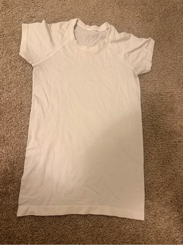 lululemon athletica White Swiftly Tech Short Sleeve Women's Performance Tee - Image 2