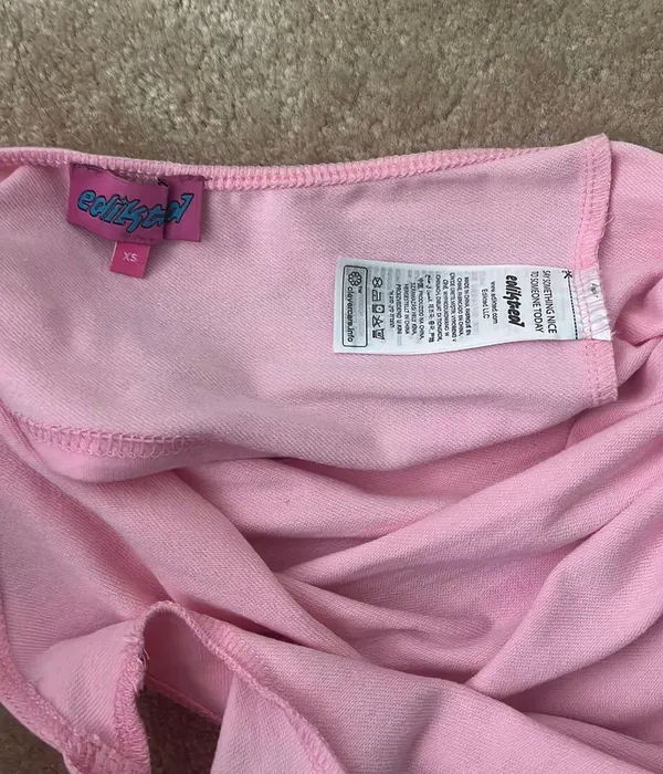 Edikted Open Back Tshirt - Image 7