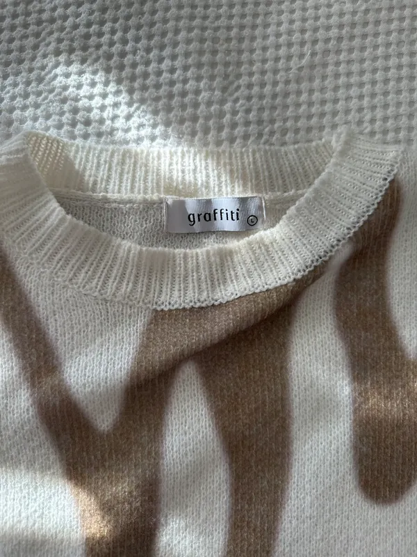 Oversized Cream Sweater Tan Size L - Image 4