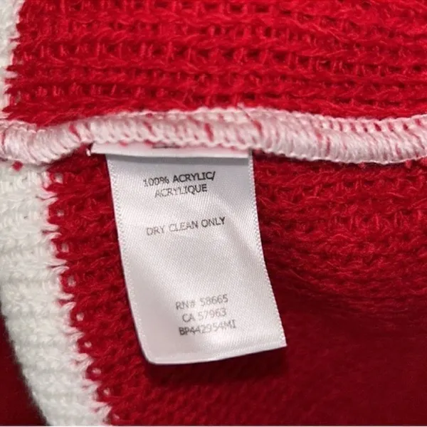 BP Red & White Stripe Oversized
Sweater(Size Medium) - Image 6