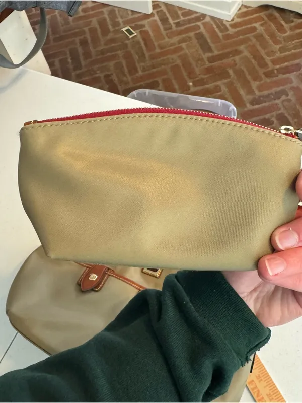 Dooney and Bourke Taupe Khaki Olive Wayfarer Sac Hobo Bag &‎ Matching Pouch - Image 9