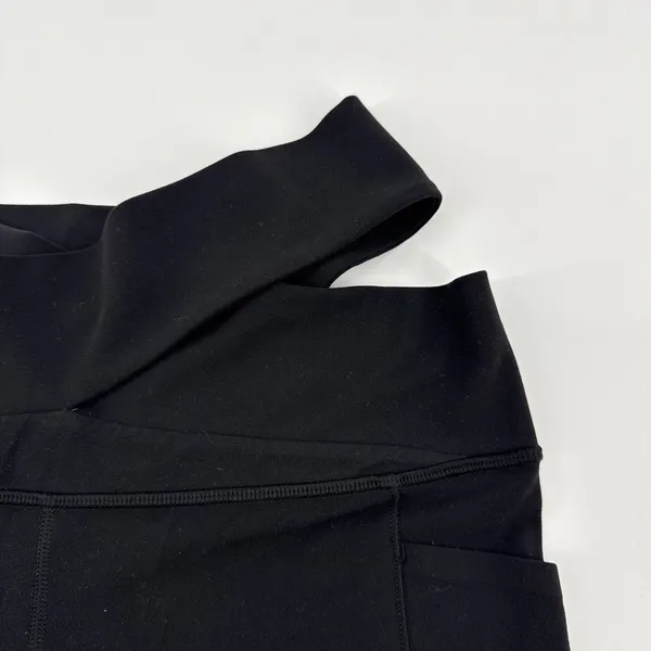 Athleta Salutation Stash Wrap Tight Black High Rise Yoga Leggings Pockets‎ Large - Image 4