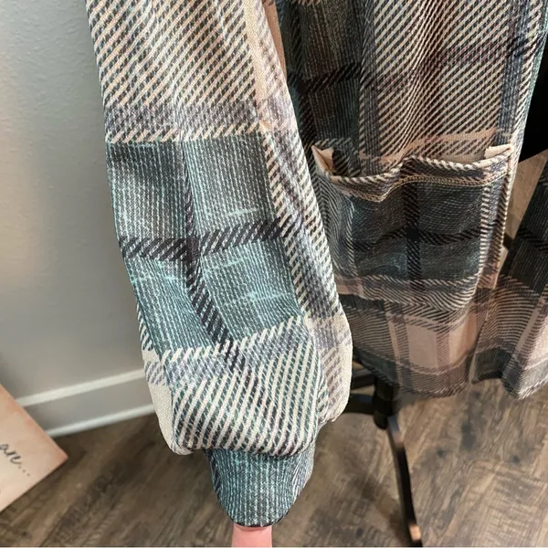 Boho Chic Plaid Rustic Green Pockets Loose fit Open Cardi Cuff Sleeve Duster - Image 10