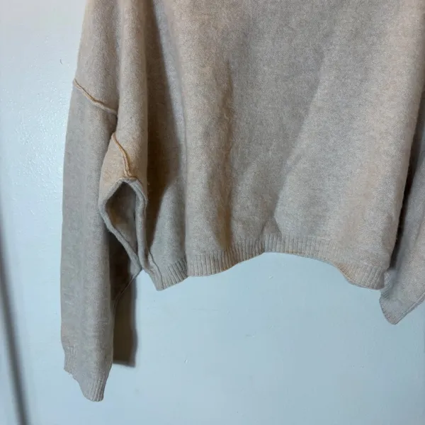 Free People Cashmere Oatmeal Cropped Turtleneck Sweater Boxy Fit‎ Size Small - Image 4