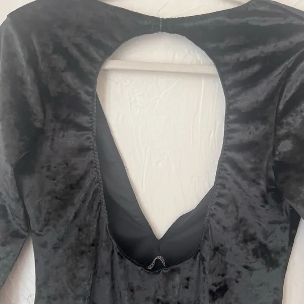 NWT Victoria's Secret crushed velvet body suit size M/L - Image 10