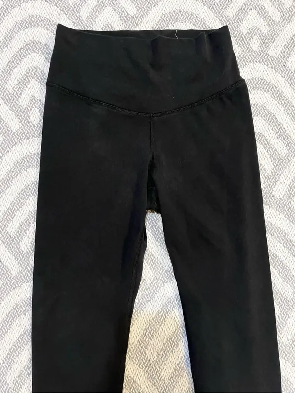 OLD NAVY Active Black Extra High-Rise Go-Dry Leggings XS - Image 2