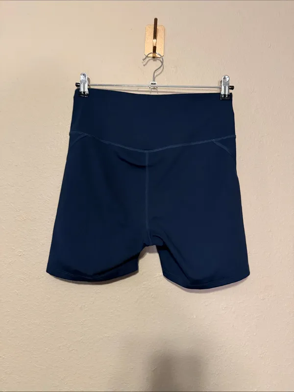 Girlfriend Collective Pocket High-Waist Bike Shorts Blue Green Size Large - Image 3