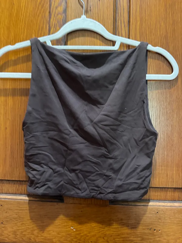 Aritzia Babaton Crop Top - Image 4