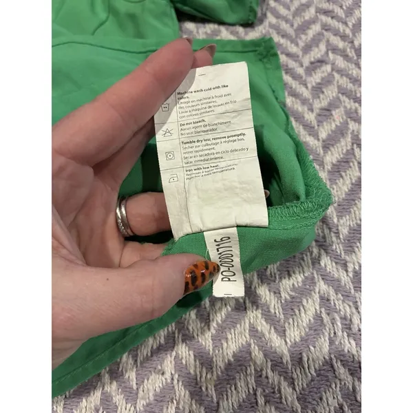 Carhartt Modern Fit Force Cross-Flex V-Neck Scrub Top Women's size Small Green - Image 6