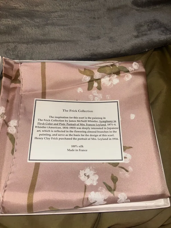 Fitch collection 100% silk scarf Pink - Image 7