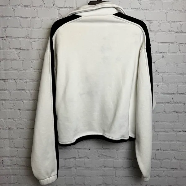 Teela half zip black and white active top size medium athleisure fleece lined - Image 4