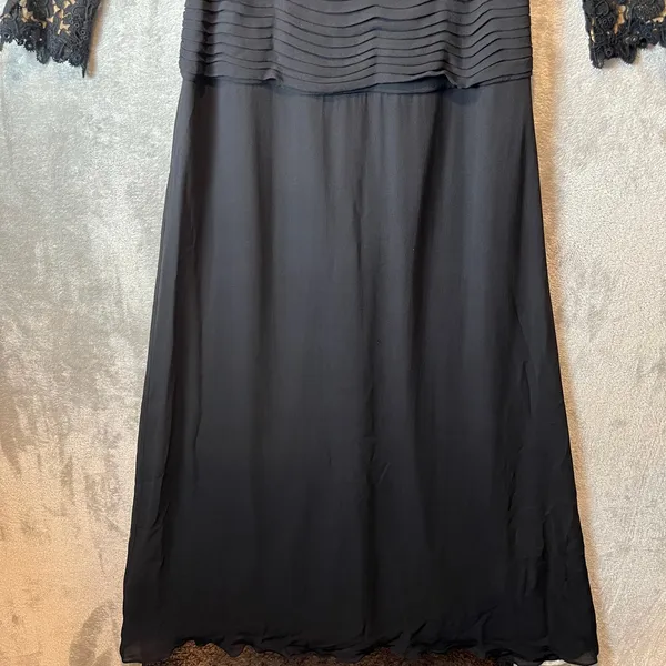Tadashi Shoji Lace Floral Crepe Silk Gown Sz‎ 4 Formal Mother of The Bride Black - Image 4