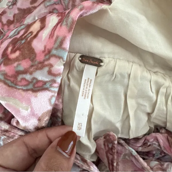 FREE PEOPLE ALL THE TIME VELVET Mini Dress Size XS Extra Small Pink PETAL COMBO - Image 7