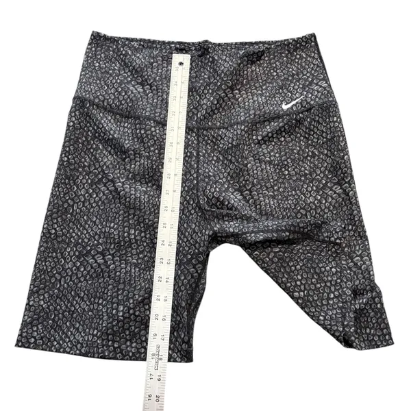 Nike DriFit Women’s Patterned Athletic Shorts Black Gray White L - Image 5