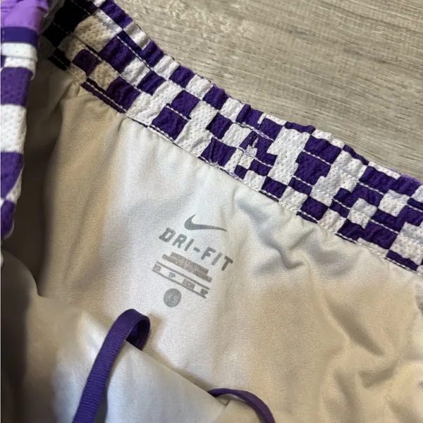 •NIKE• RUNNING SHORTS - Image 3