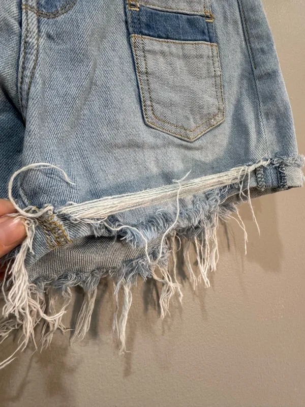 Light Denim Seven7 Destroyed Hem Jean Shorts Size 24 EUC - Image 3