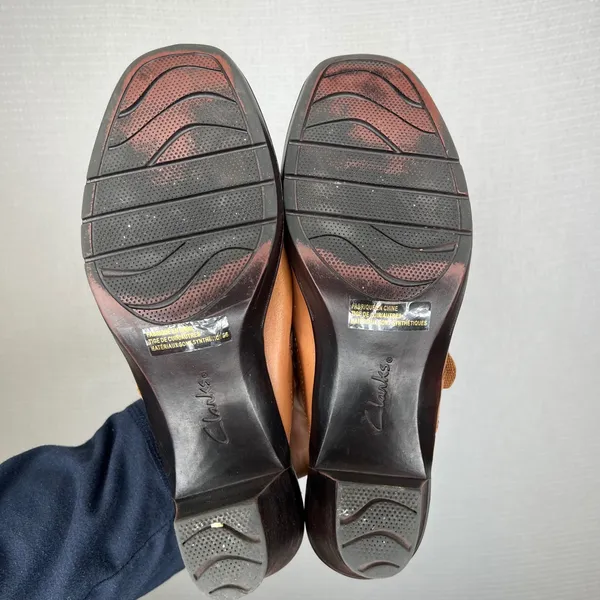 Clarks Bendables Y2K Women's Brown Leather Buckle Heeled Clogs‎ Mules Size 10 - Image 4