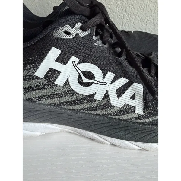 HOKA One One Mach 5 Women's Size 9.5 Black White Running Shoes 1127894 - Image 2