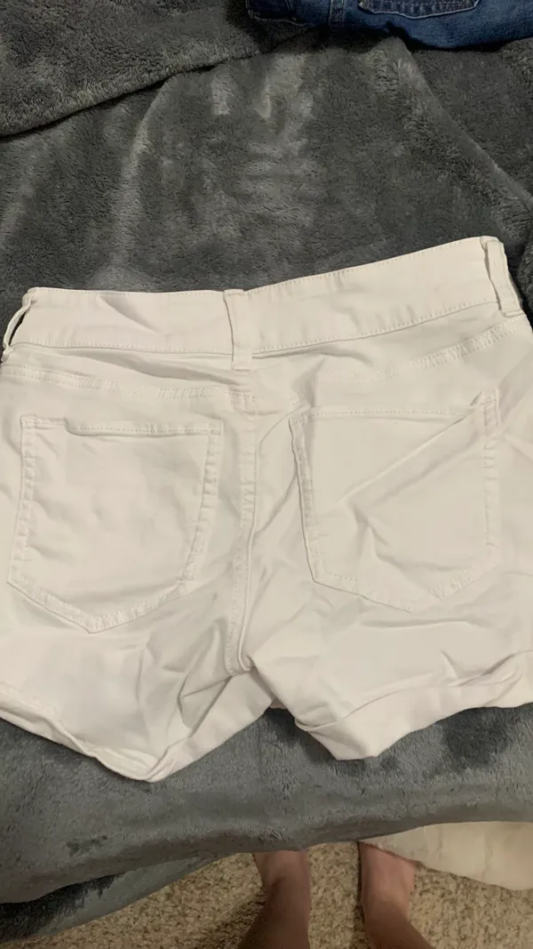 jean shorts - Image 3