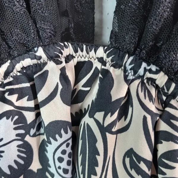 Cacique 28/20 Chic Black and White Pastel Sky Blue Floral Paneled Negligee - Image 6