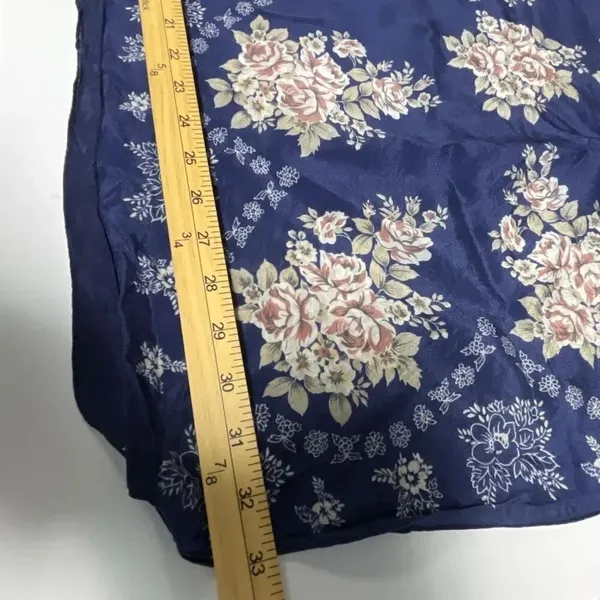 Access 100% silk dark blue floral scarf 32” x 33” hand rolled - Image 7