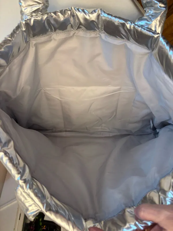 Bath & Body Works Metallic Silver Quilted Puffer Tote 14.5 by 19.5 NWT - Image 2