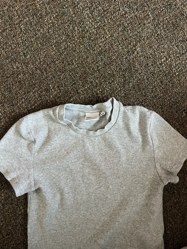 Aritzia T shirt - Image 3