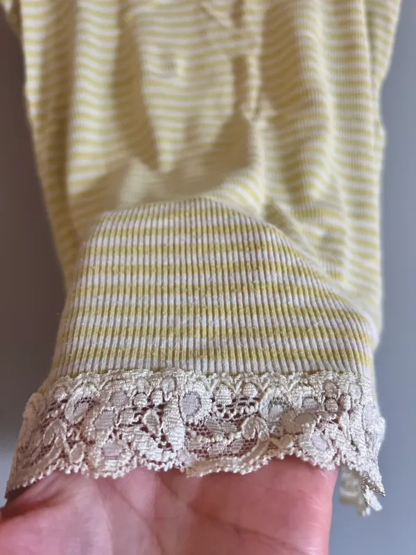 Yellow Lace Ribbed Tank Top Size L - Image 3