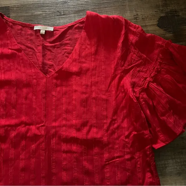 Skies Are Blue Womens Red Short Sleeve Pleated Blouse Size Small - Image 2