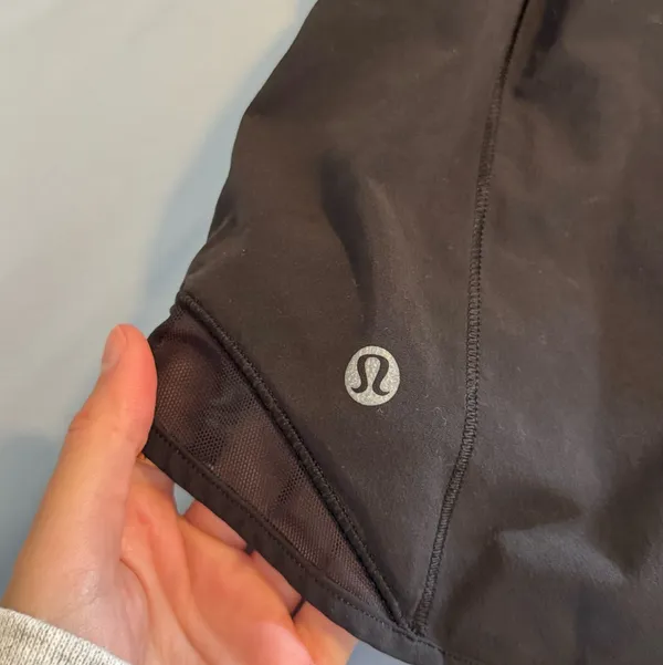 Lululemon Hotty Hot 4" High-Rise  - Image 4