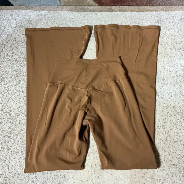 Y2K OFFLINE‎ by Aerie Real Me High Rise Ruched Flare Leggings Brown Size M - Image 5