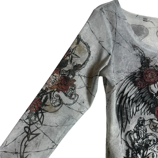 Rock & Republic Womens Y2K Mesh T-Shirt Gray Cross Angel Wings Tattoo Sleeve Grunge Size Med - Image 3