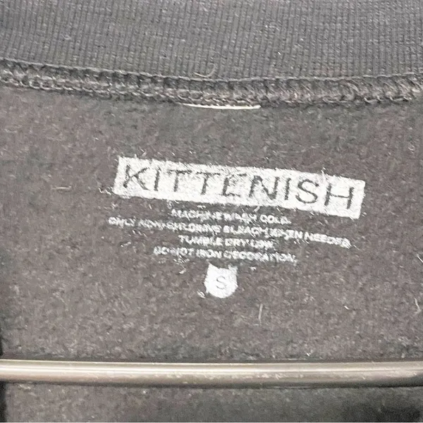 Kittenish Size‎ Small Black Spellout Crewneck Pullover Sweatshirt - Image 3