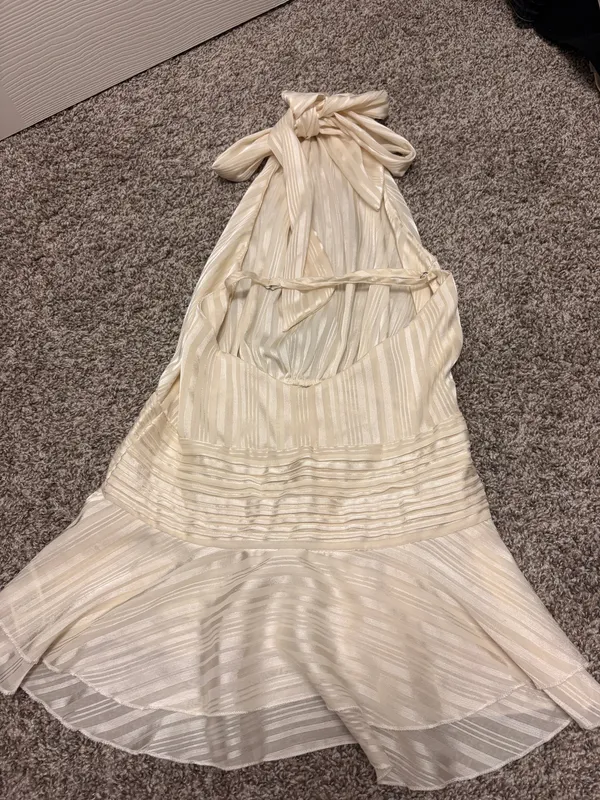 SheIn Light Yellow Halter Dress - Image 4