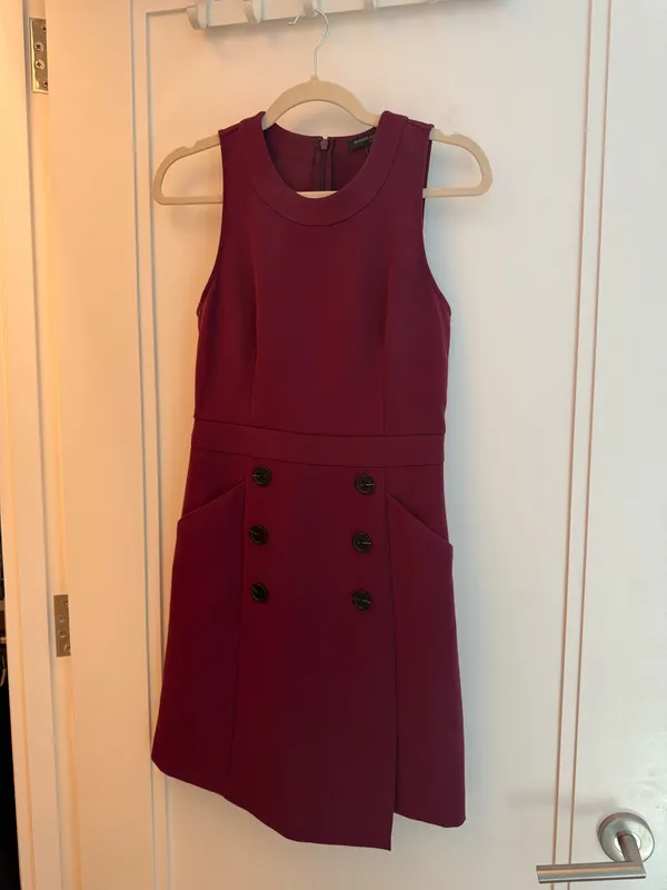 Banana Republic Dress Sleeveless - Image 2