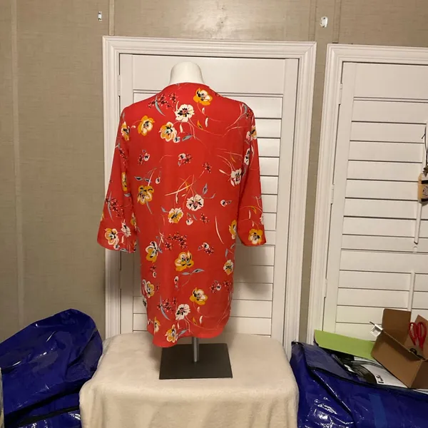 Maurices Red Floral Blouse - Image 4