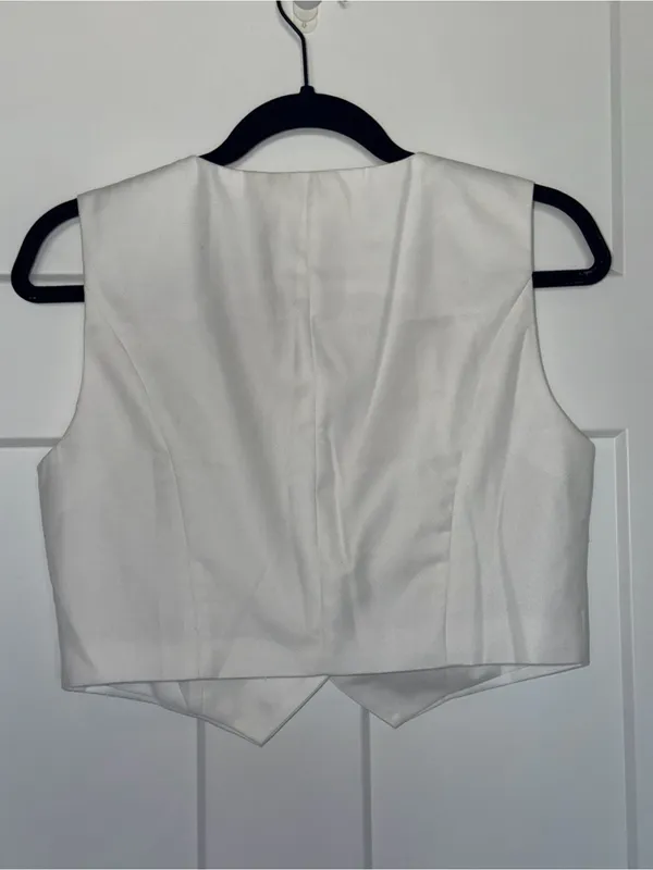 NWT Commense Solid White Vest Size M - Image 3