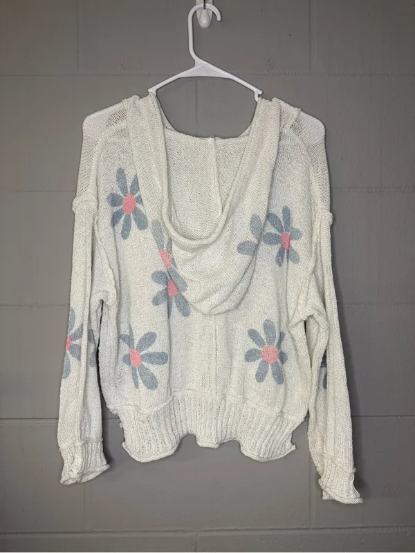 POL Daisy Print Loose Knit Hooded Sweater Women’s Size Small Boutique Sweater - Image 4