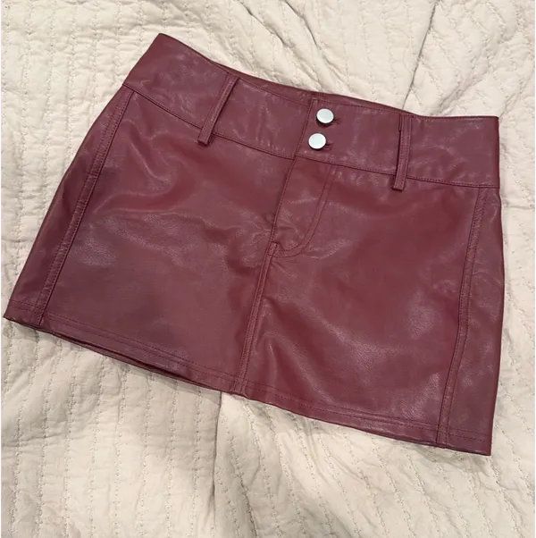 NWOT Princess Polly Red Pleather Skirt - Image 3