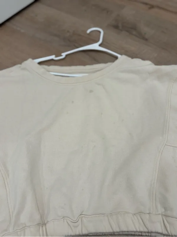 Anthropologie Cream Cropped Elastic-Hem Sweatshirt Size Medium - Image 7
