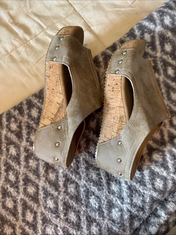 SHEIN Taupe Slip-On Open-Toe Mules - Image 4