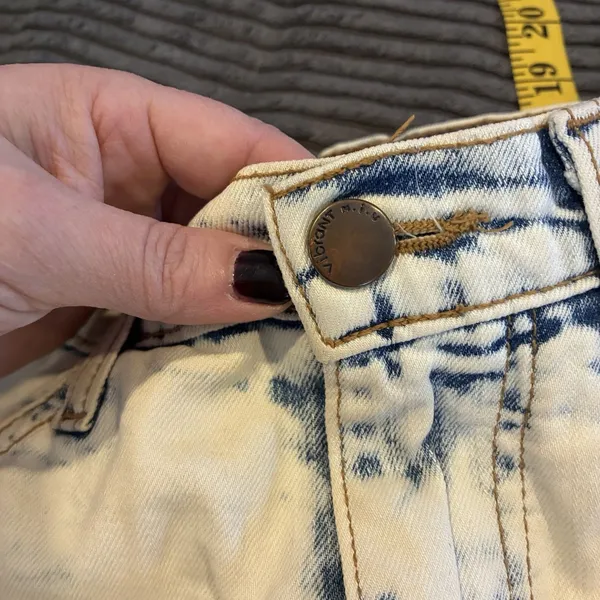 Vibrant Miu Shorts Womens Size S Blue Bleached Denim Jeans Distressed USA Made - Image 13