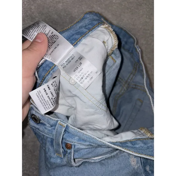 levis 501 premium denim‎ button fly 26x28 Women's Distressed Cotton Jeans - Image 5