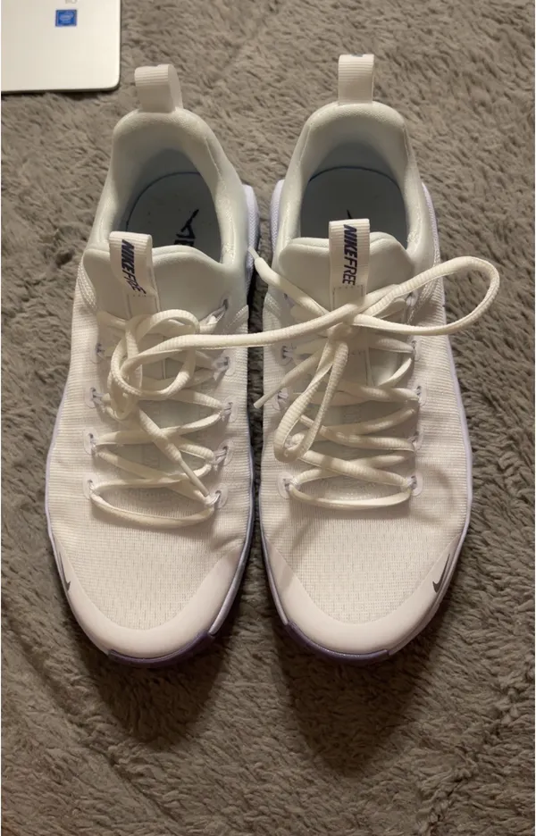 White Nikes - Image 2